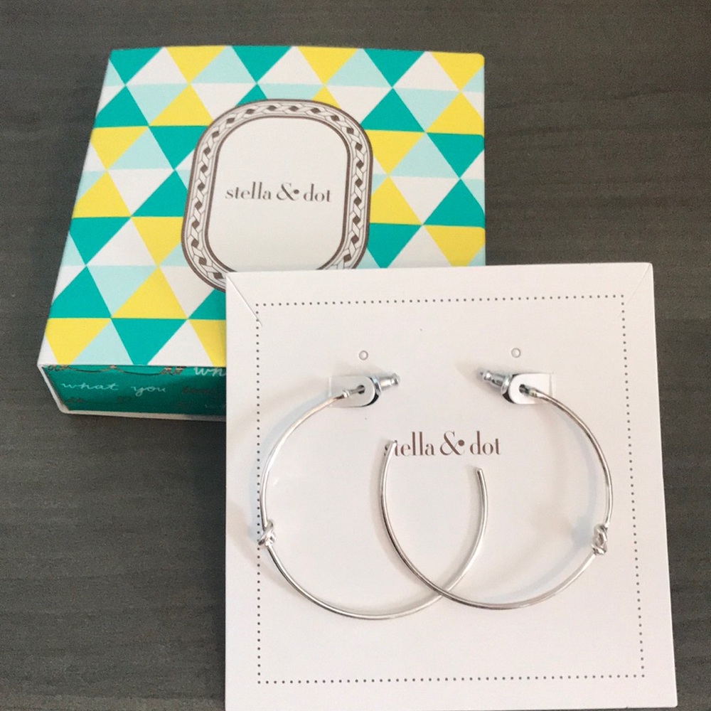 Stella & Dot Simple Knot Hoops